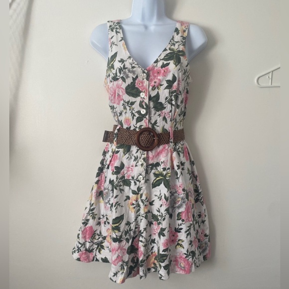 Fads 80’s Floral V-Neck Sleeveless Romper Dress in Pink & Green Coquette Spring - Picture 3 of 7
